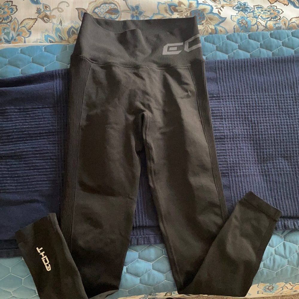 Echt arise scrunch leggings